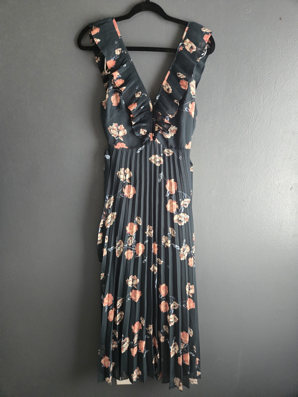 Lulus Loved By You Dark Green Floral Print Pleated Chiffon Maxi Dress Small
